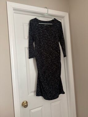 Black and White Long Sleeve Space Dye Maternity Dress Size Small